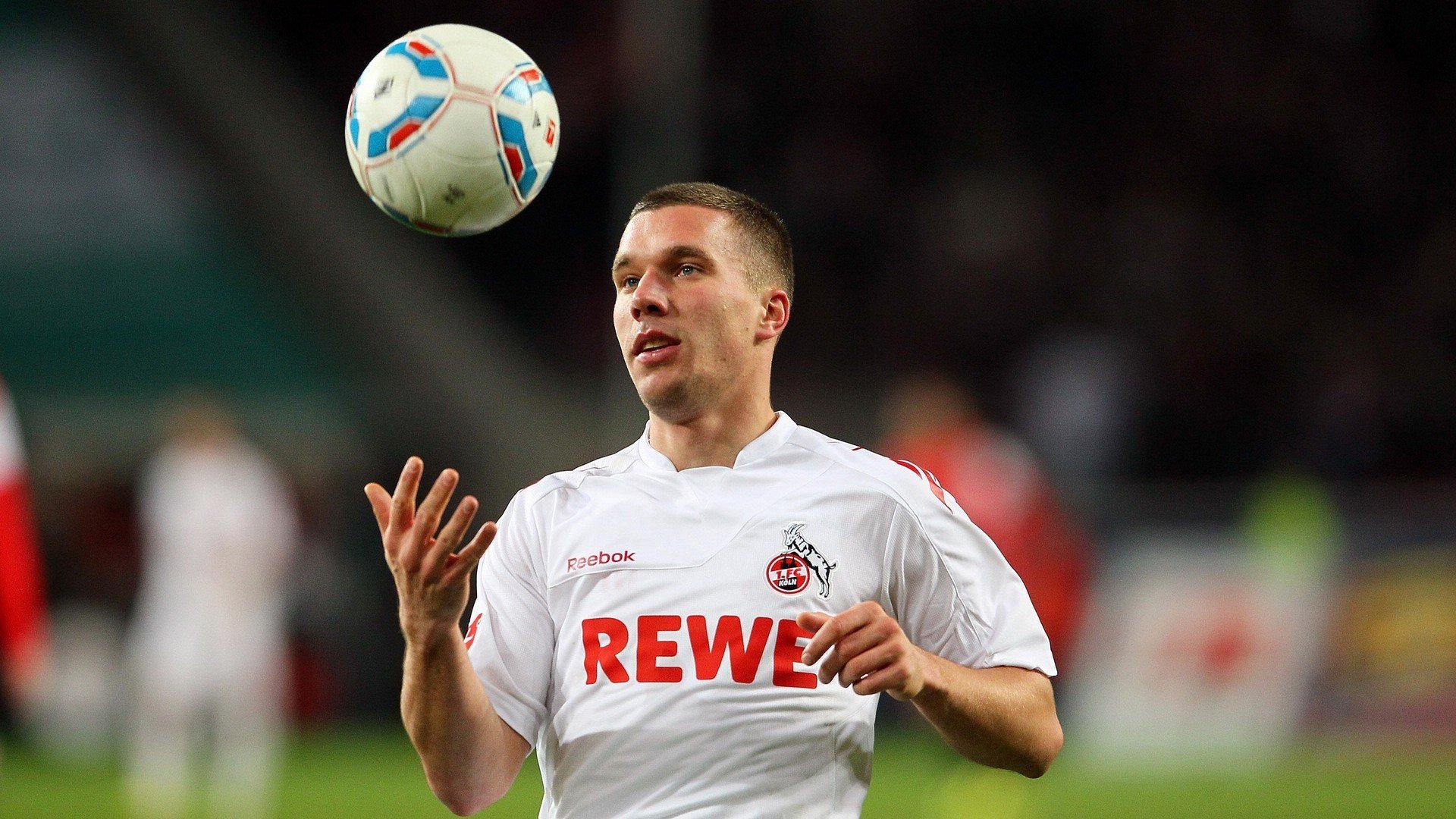 “体育进商场”综合体验赛 顾客购物之余也能参与运动打卡